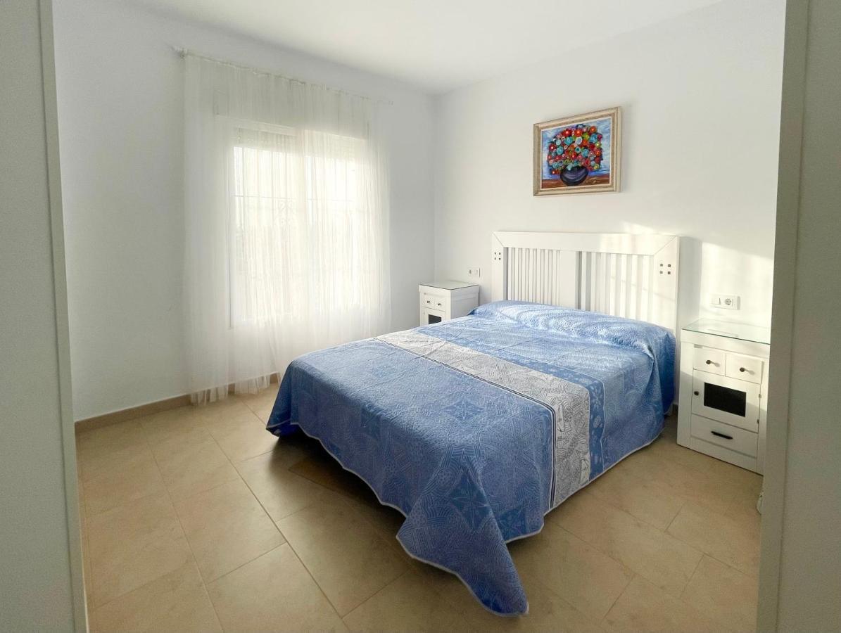 Chalet En Conil, Descansa Y Disfruta โกนิล เด ลาฟรอนเตรา ภายนอก รูปภาพ