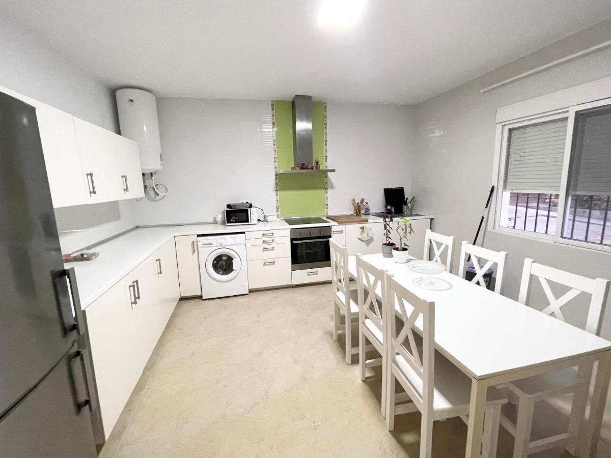 Chalet En Conil, Descansa Y Disfruta โกนิล เด ลาฟรอนเตรา ภายนอก รูปภาพ
